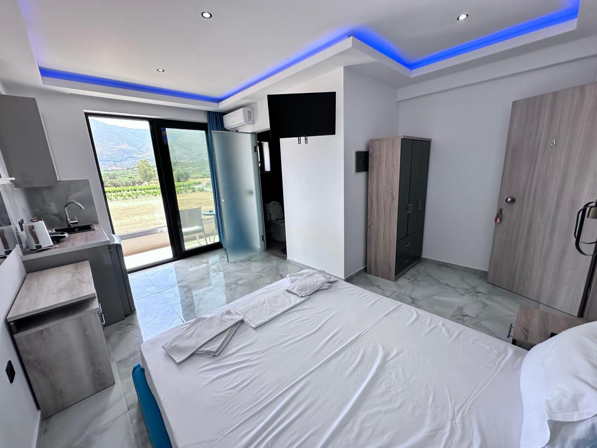 Central Studios Apartments Аліканас Екстер'єр фото