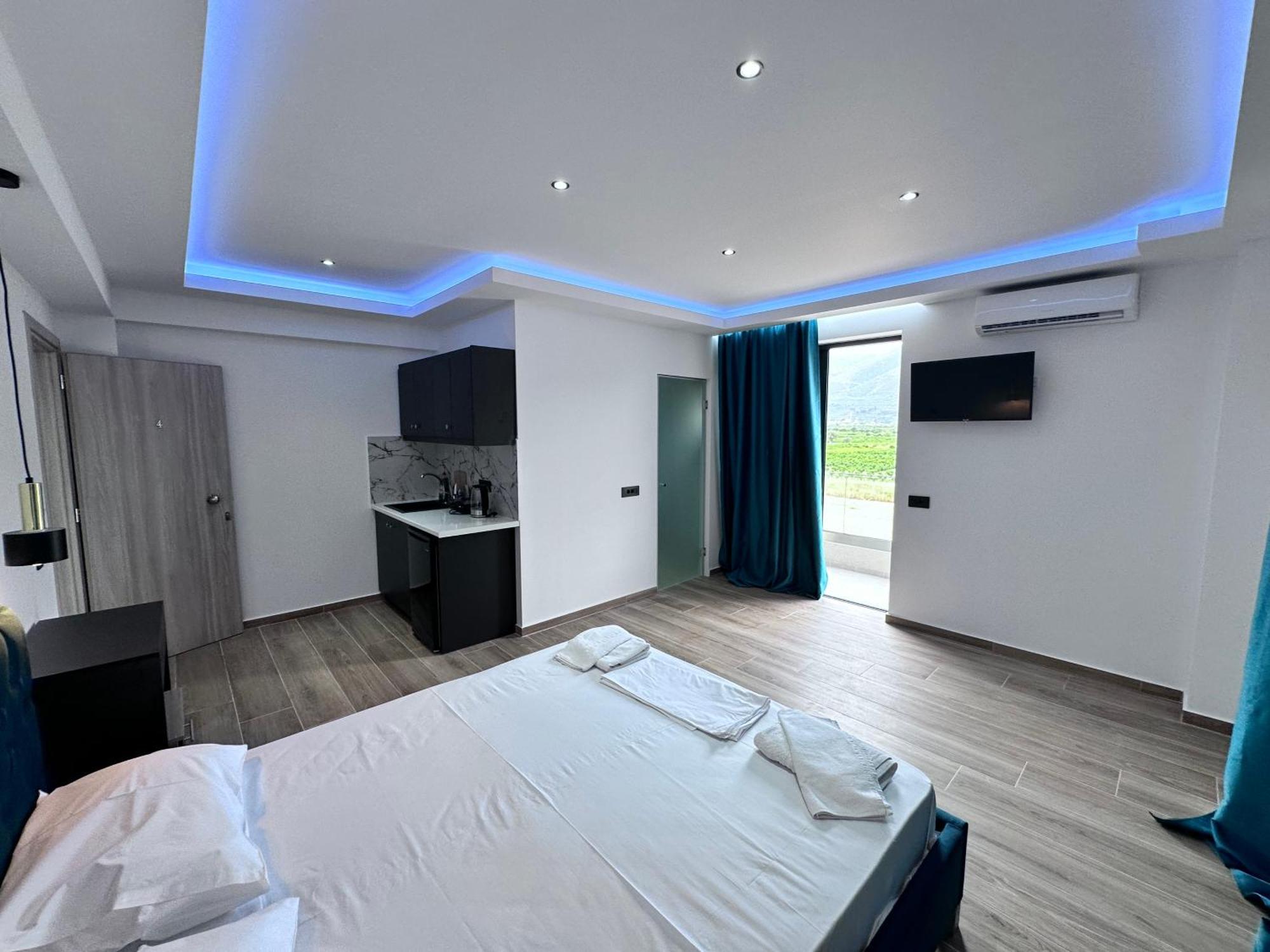 Central Studios Apartments Аліканас Екстер'єр фото